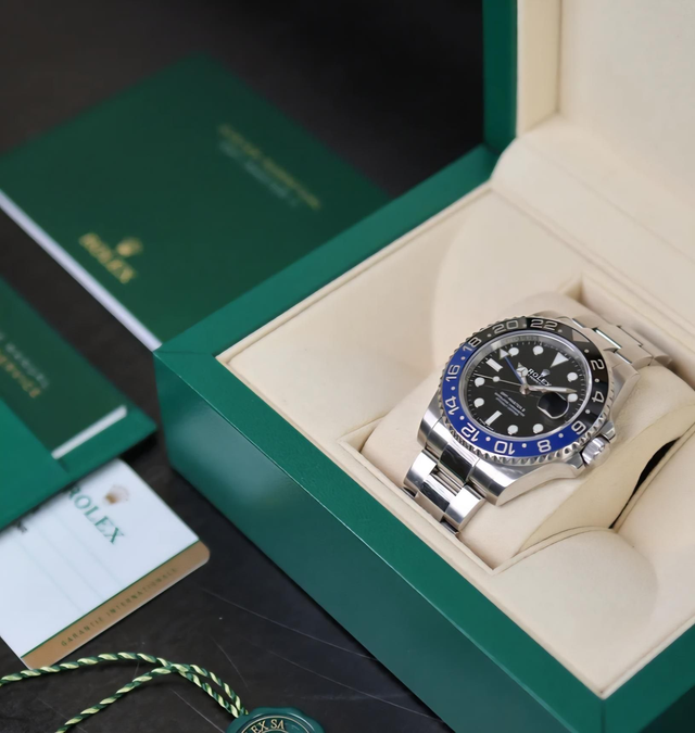 Rolex GMT-Master II Batman Oyster 116710BLNR