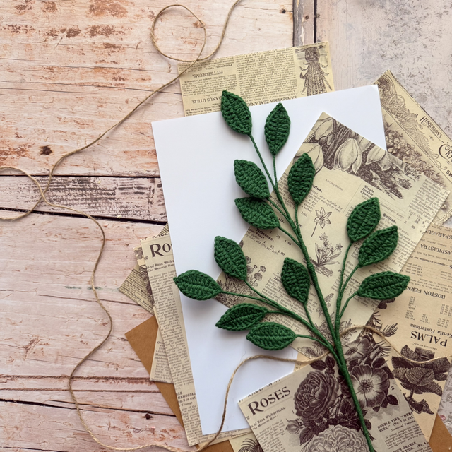 Branche avec feuillages (personnalisable pour créer votre bouquet)