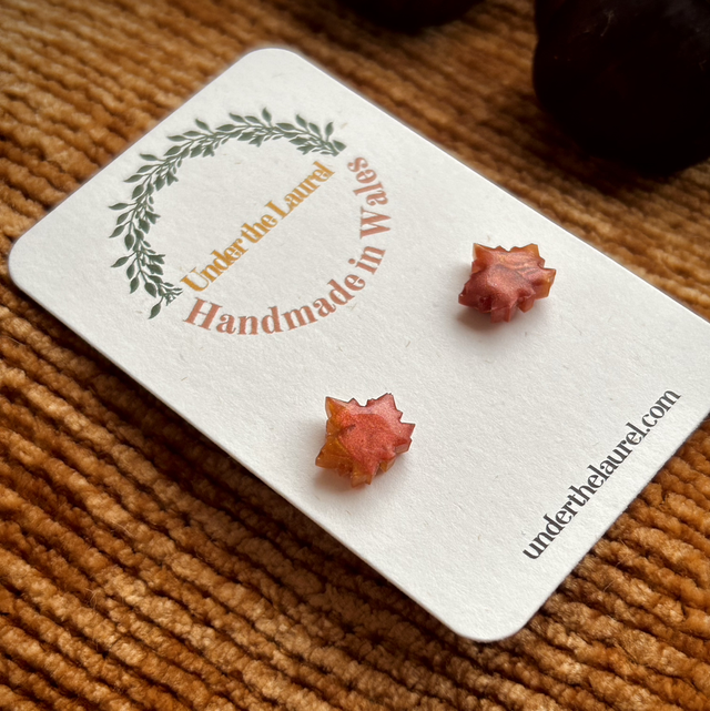 Maple Leaf Studs - Style 5