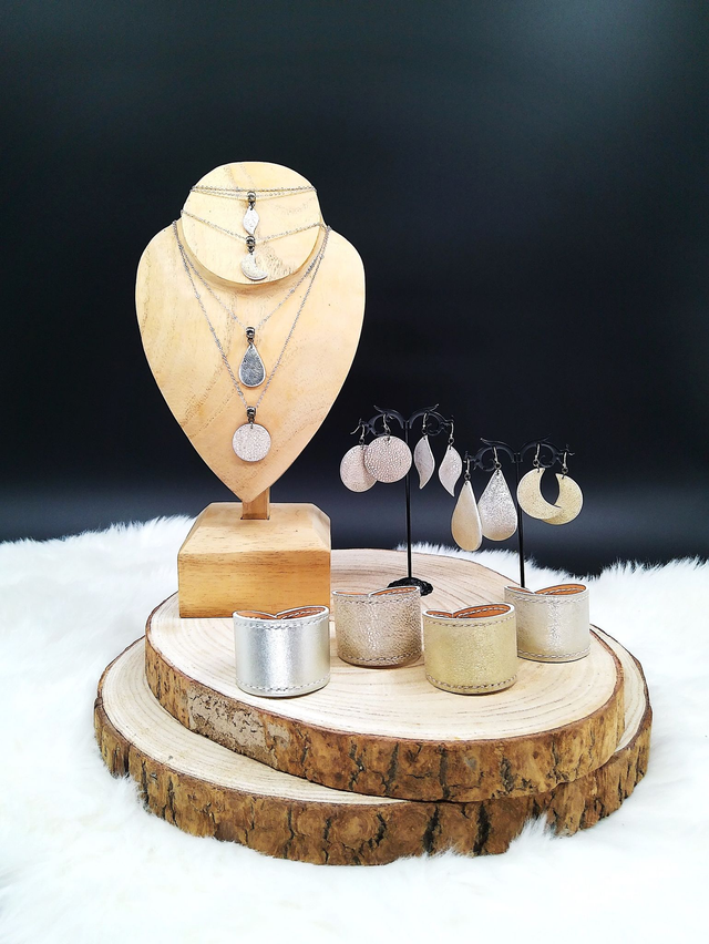 Eldar, parures en cuir