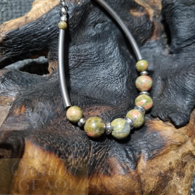 Jumelle Elegante Unakite