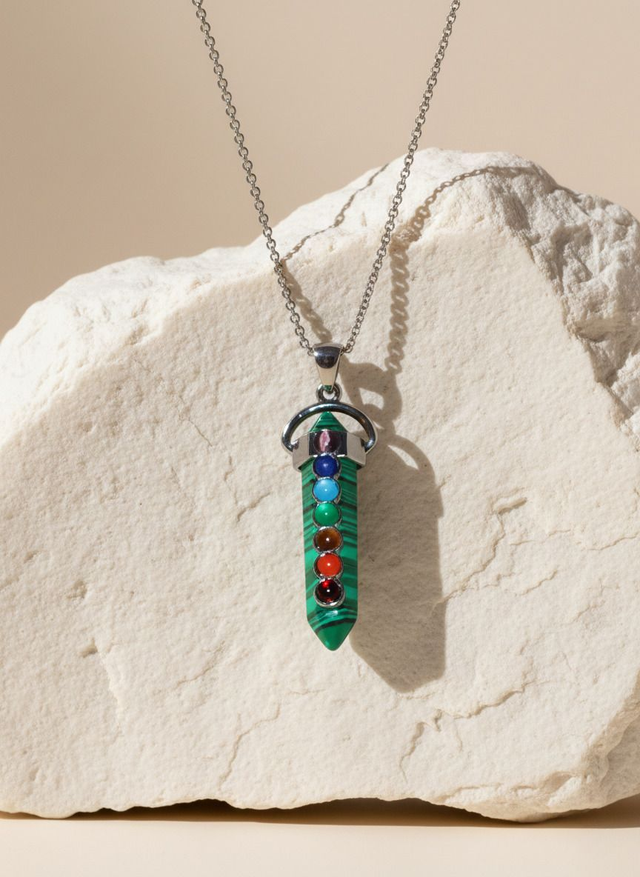 Collier en malachite 7 chakras