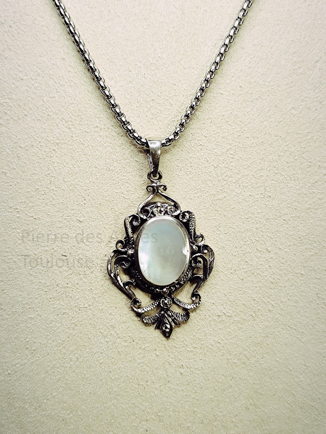 Pendentif Nacre Blanche