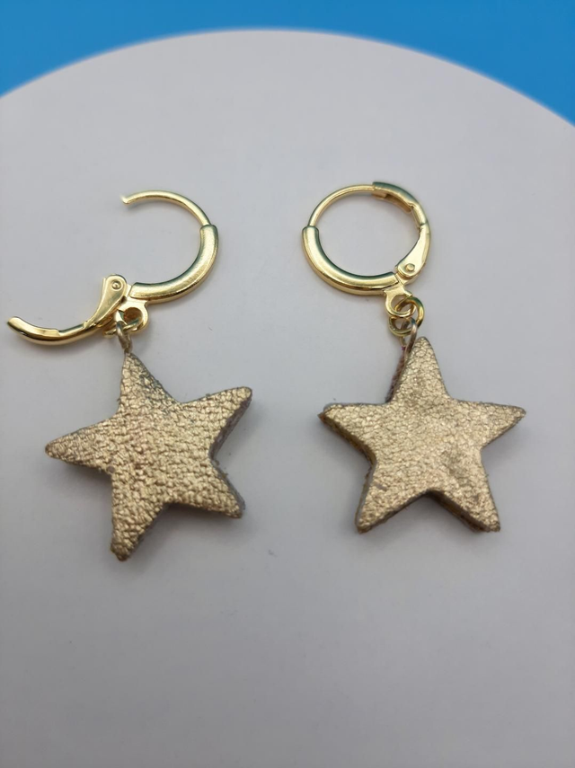 Star huggie hoop earrings  - gold