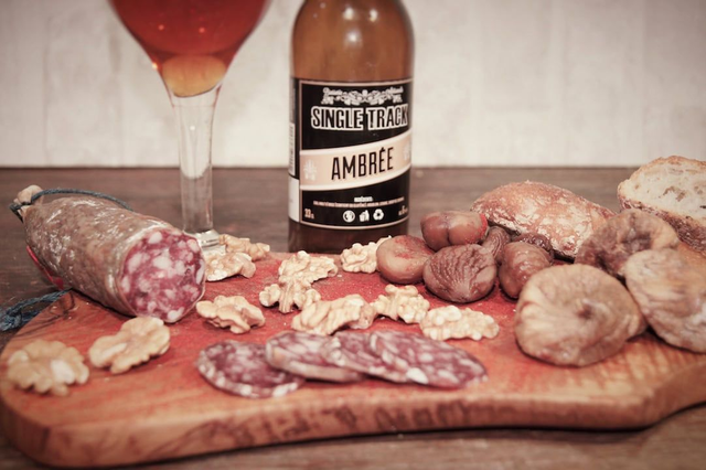Saucisson campagnard (noix, figues et châtaignes) 100 % Français