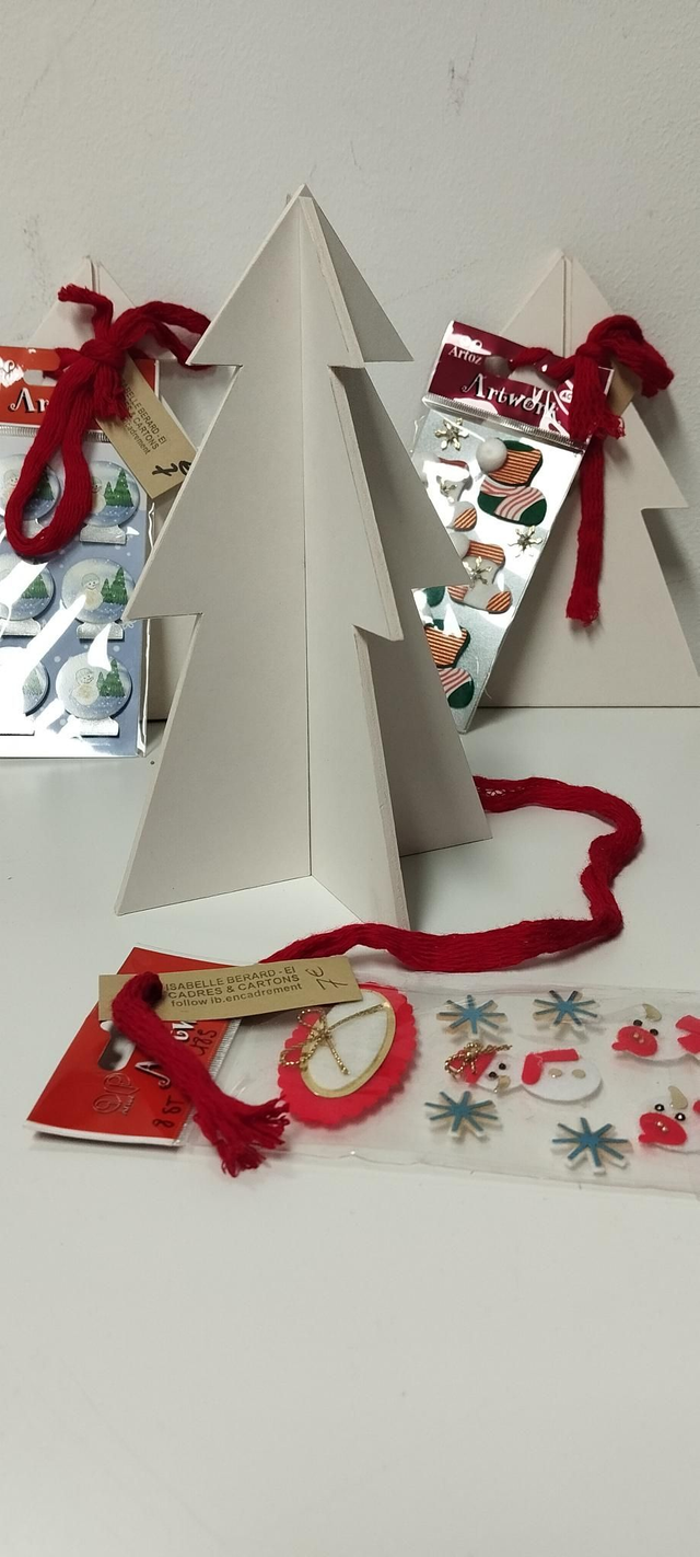 Sapin carton bois blanc à décorer - 26cm