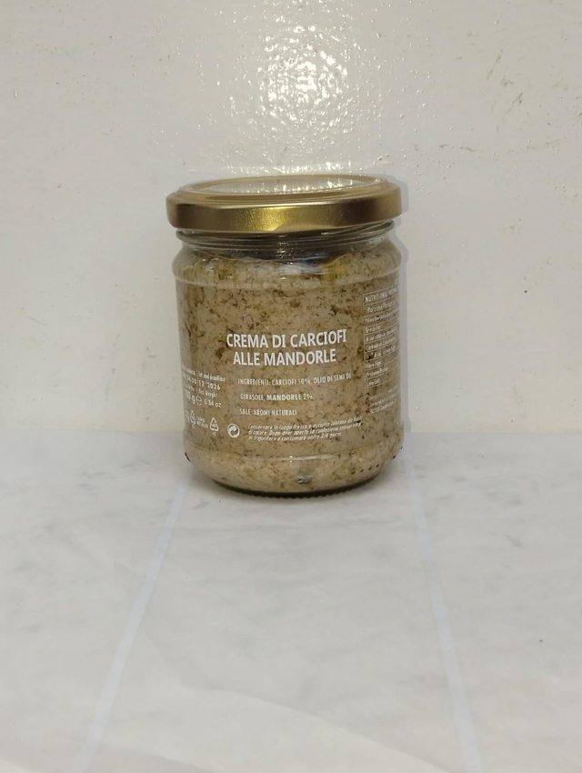 Crema di carciofi e mandorle 