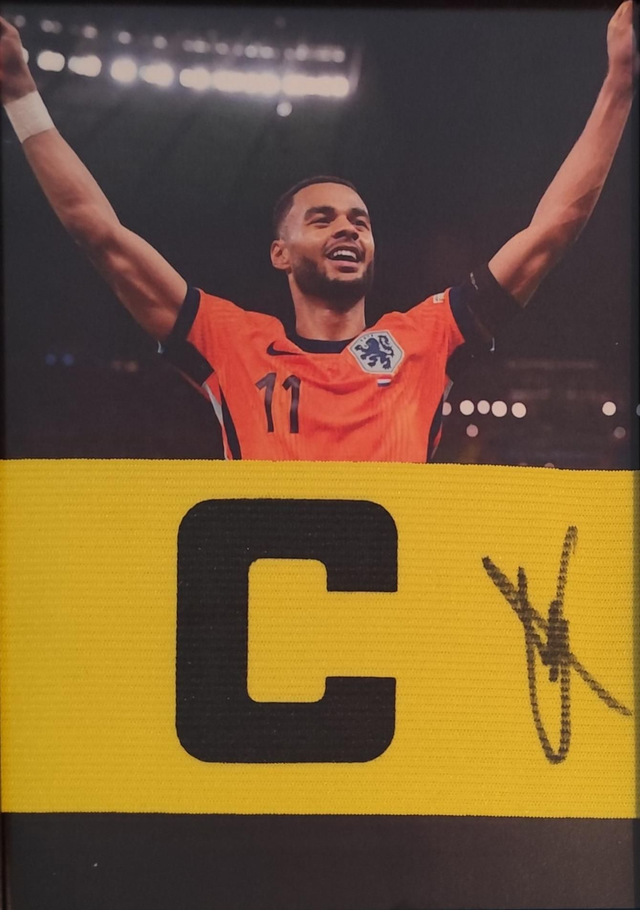 Gesigneerde Aanvoerdersband – Cody Gakpo
