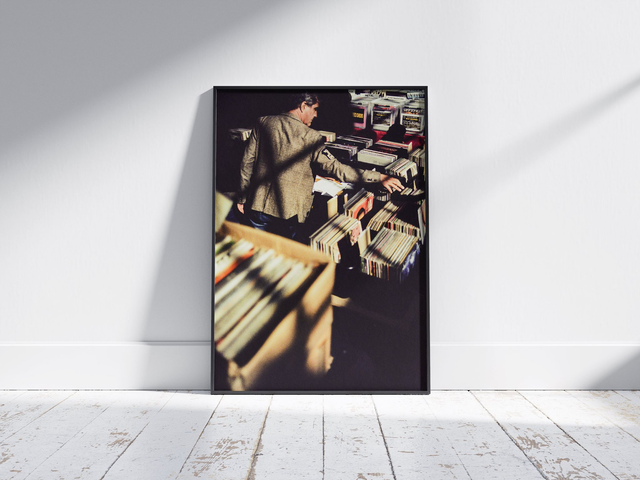 Tirage Fine Art numéroté  - contrecollé et encadré - Lisbonne Vinyles - Emmanuelle