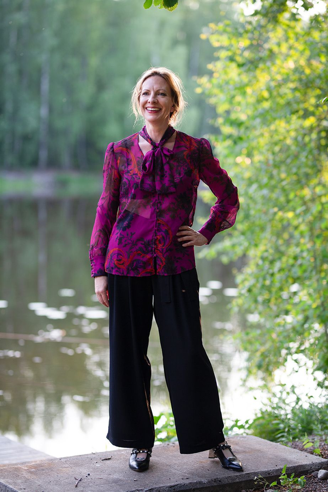 Liu Jo paitis rusetilla