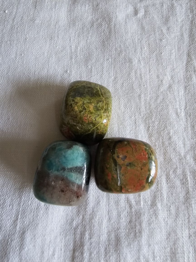 pierre roulé unakite 