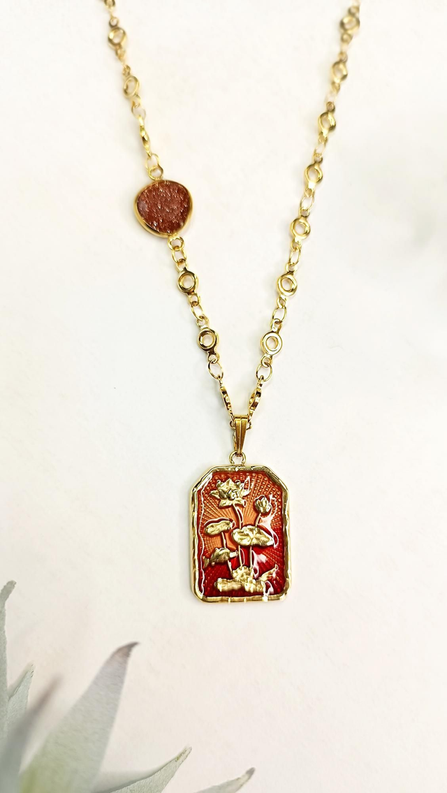 Collier VANAH - Rouge Automne - Pierre de soleil