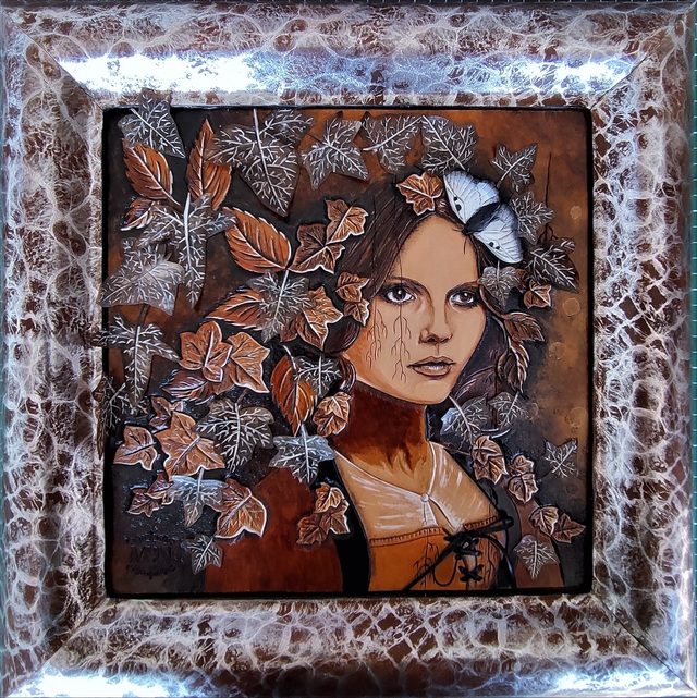 Tableau en cuir repoussé, portrait de femme fantasy, &quot;Hedera&quot;