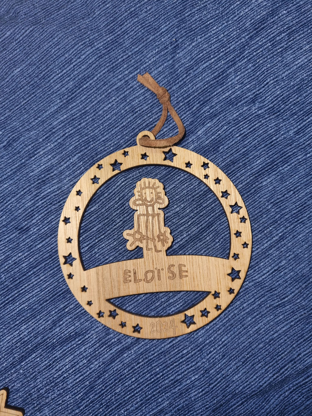 Décoration de Noël personnalisée - boule étoilée