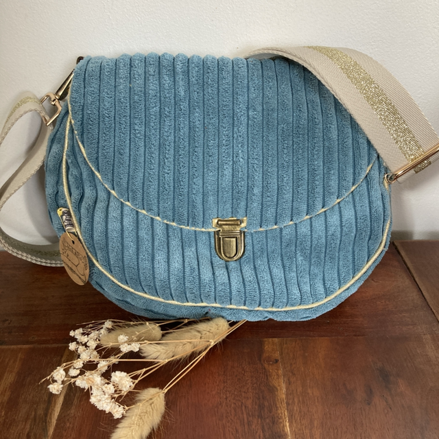 Sac Prune velours bleu clair 