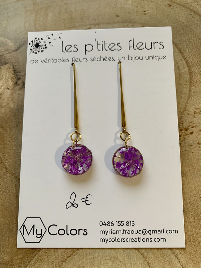 Mauve : boucles d'oreilles pendantes
