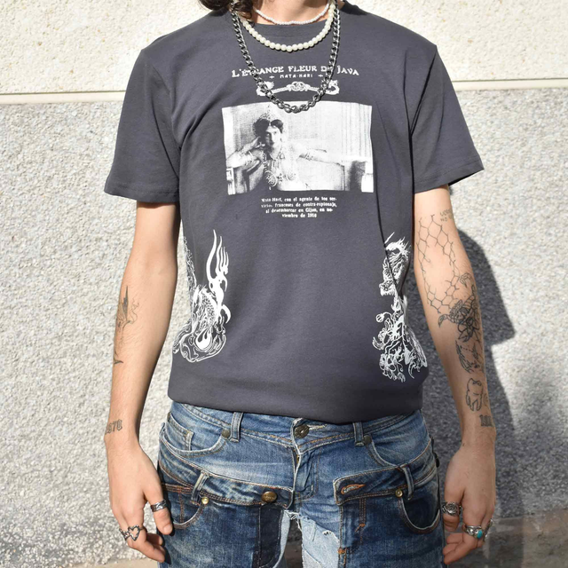 MATA · HARI | NEOFATAL | CAMISETA | GRIS