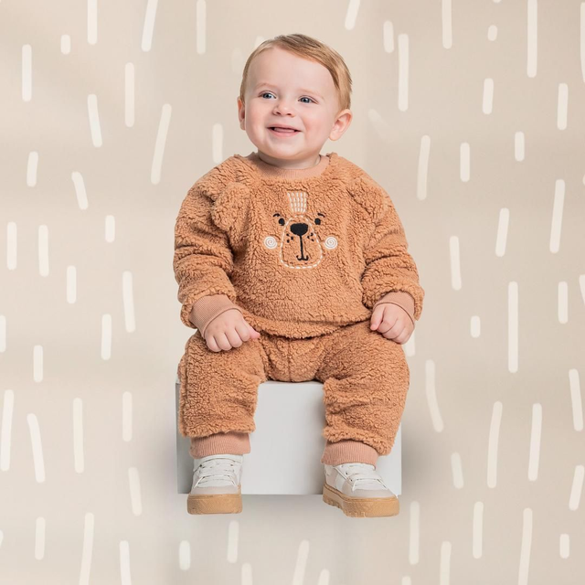 Conjunto pelúcia marrom