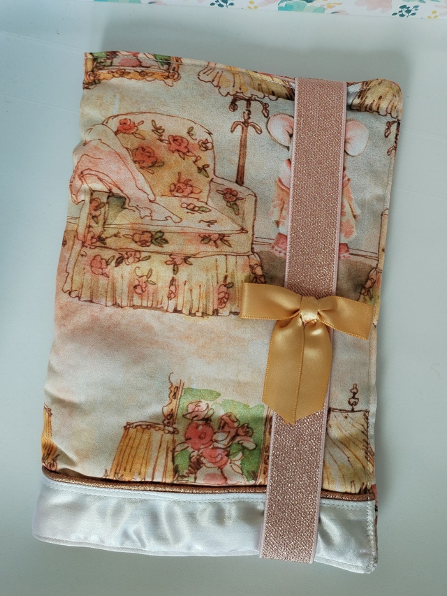 Protège carnet de santé - Chez la petite souris