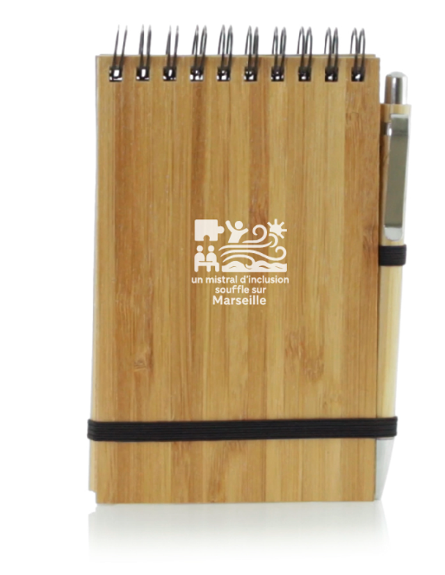 Petit carnet en bambou fabriqué en ESAT