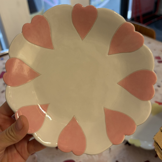 EK4 Coupelle porcelaine blanche coeurs roses