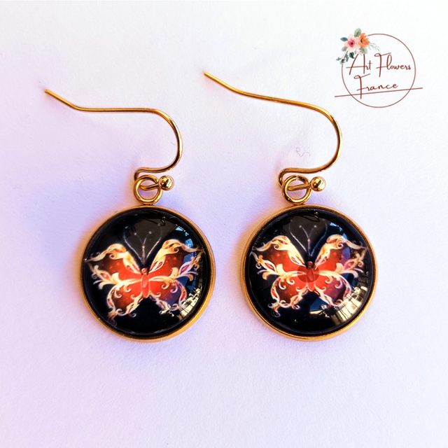 Bijoux illustrés - Papillon rouge