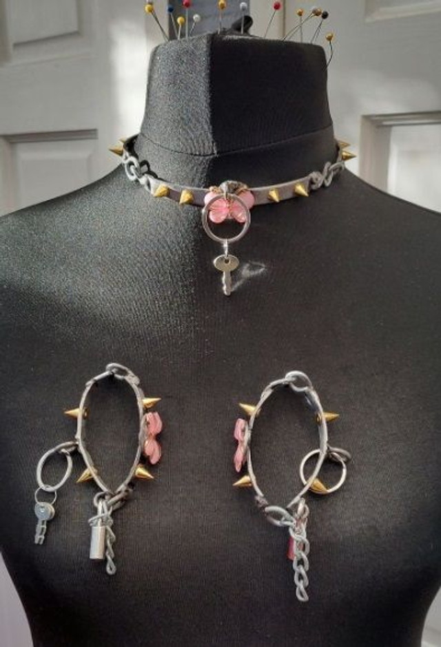 Pink butterfly collar and cuff set