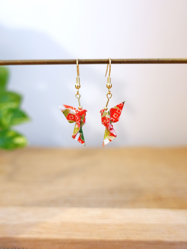 Origami Colombe, oiseau / INOX doré / Boucles d&#039;oreilles / Papier japonais washi / Rouge, vert, or / Bijou japonais origami /