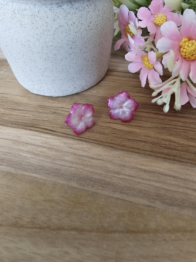 💜fleur Sauvage -&quot;Jardin Secret&quot;– L’éclat floral au creux de l’oreille 💜