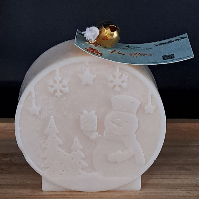 Bougie moulée motif Bonhomme de neige - Panettone