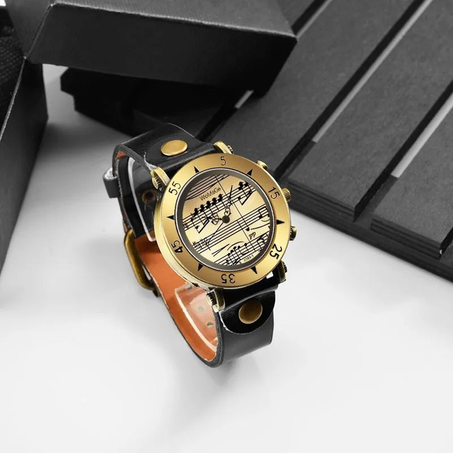 montre femme Vintage rétro, bracelet  en cuir de vache noir