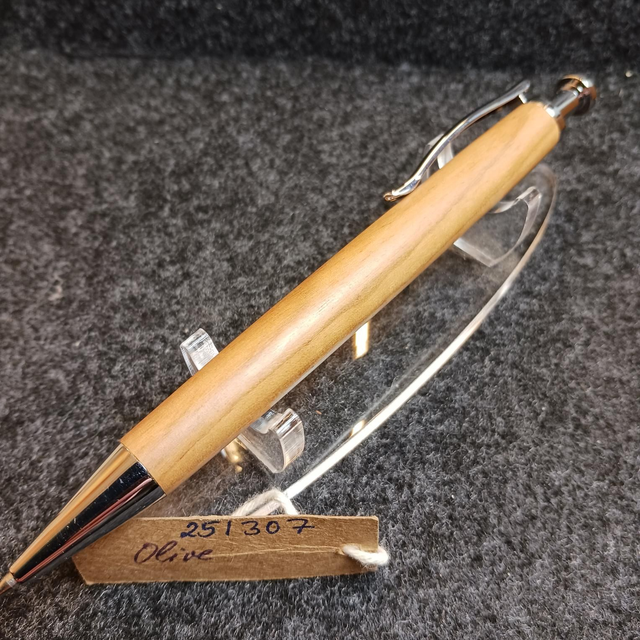 25/307 Druckkugelschreiber Olive