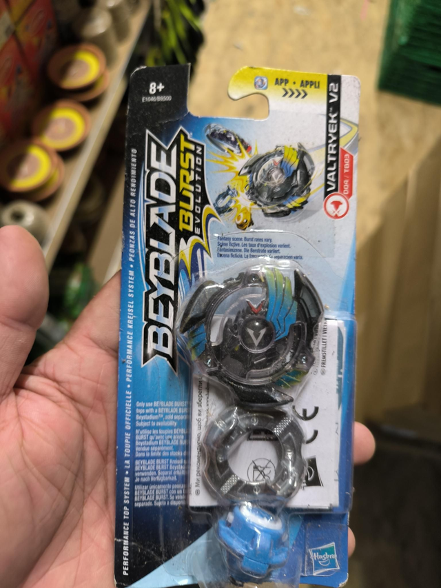 BEYBLADE BURST ÉVOLUTION 