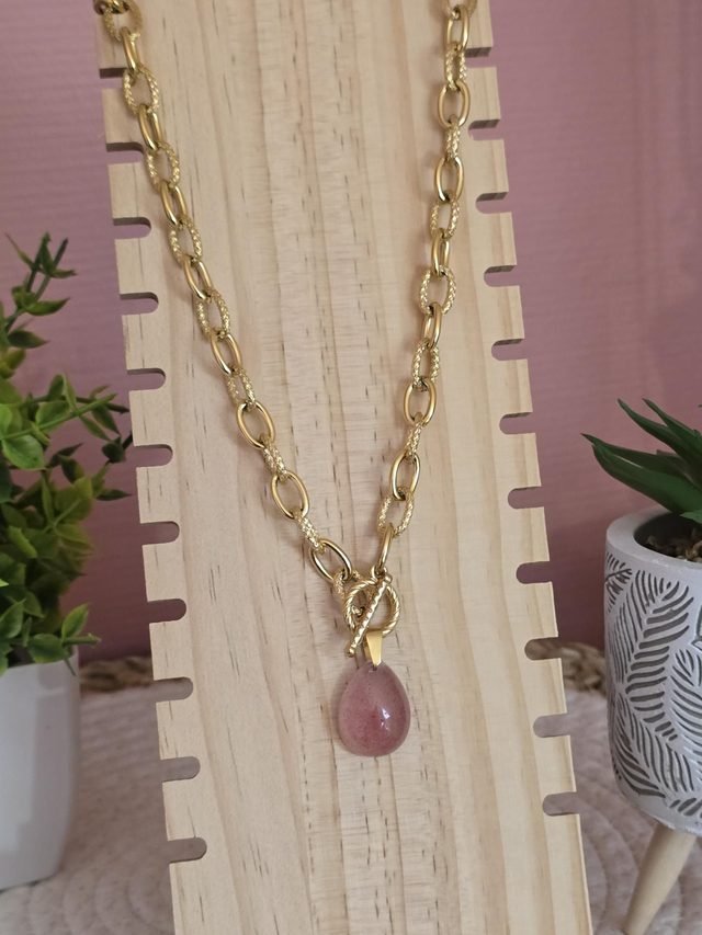 Collier acier inoxydable doré et Quartz fraise