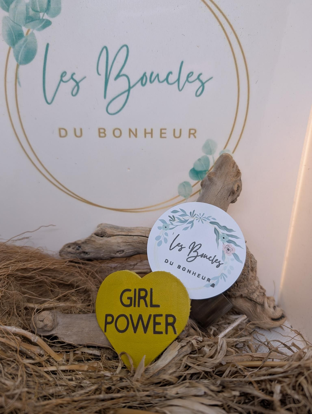 Broche personnalisée Girl power br037