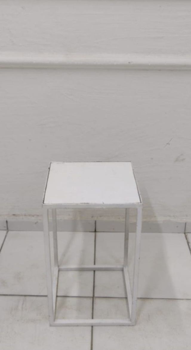 MESA BRANCO TAM. P  - LOCAÇÃO 