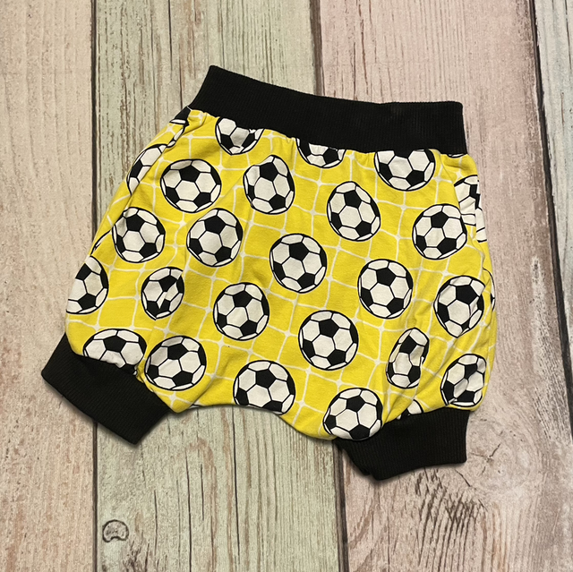 Sommershort, Größe 98, Fußball Gelb 