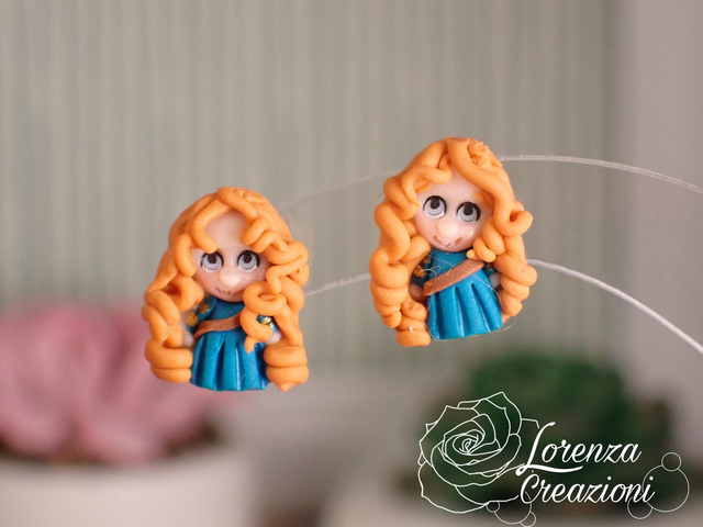 Orecchino a lobo modellato a mano artigianalmente, principessa Merida