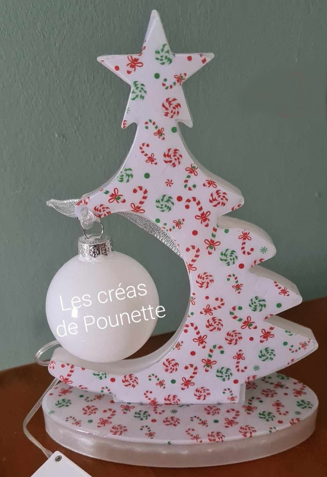 Sapin de Noël avec boule à personnaliser