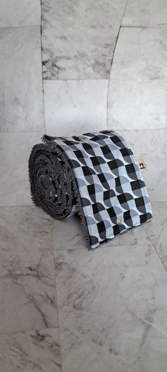 Papier toilette lavable 10 feuilles avec pressions graphique gris 