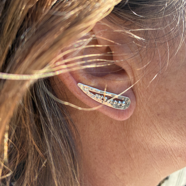 Paire de bijoux d'oreille virgules gouttes asymetriques