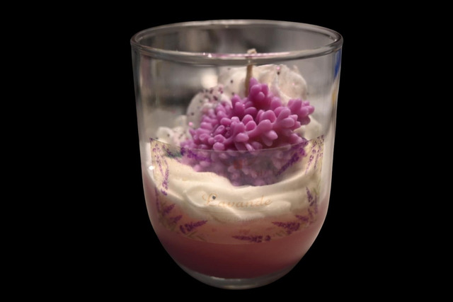 Bougie parfumée Fleur de Lavande – Relaxation et douceur naturelle