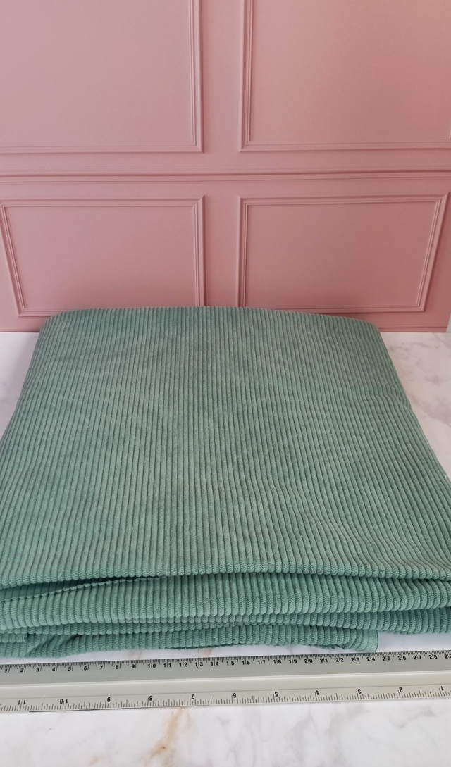 Velours côtelé vert jade