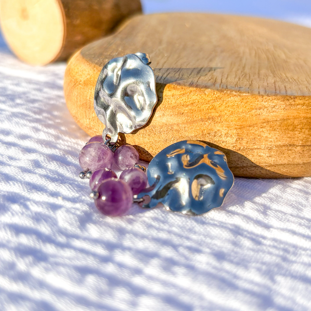 Boucles d'oreilles martelées et améthyste