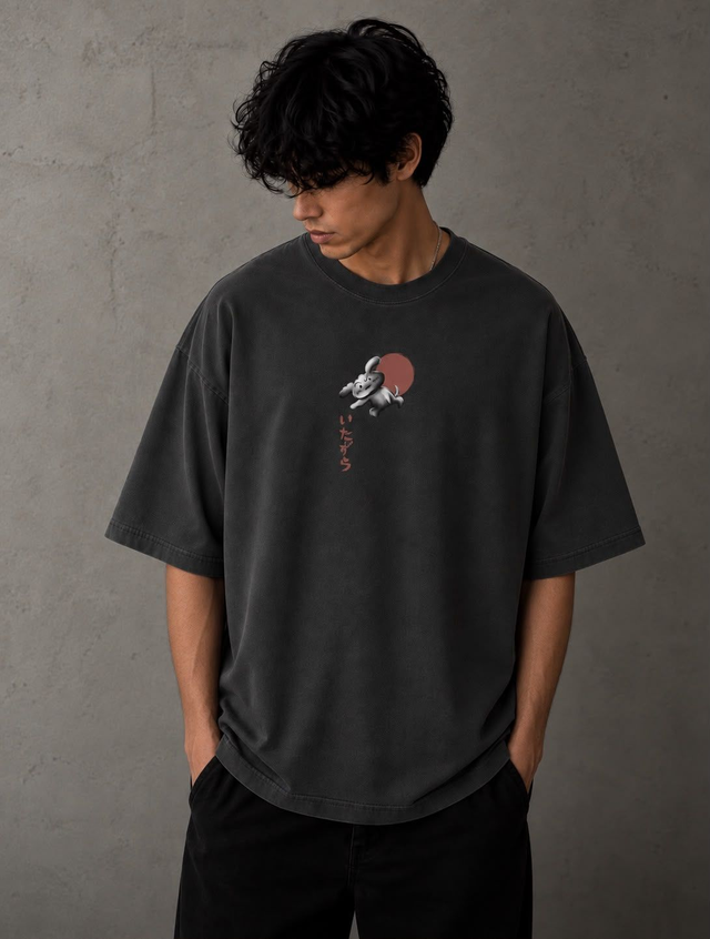 Camiseta Itazura gris oscura