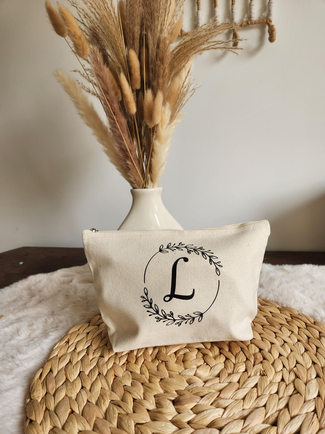 Pochette Noeud Lettre Florale