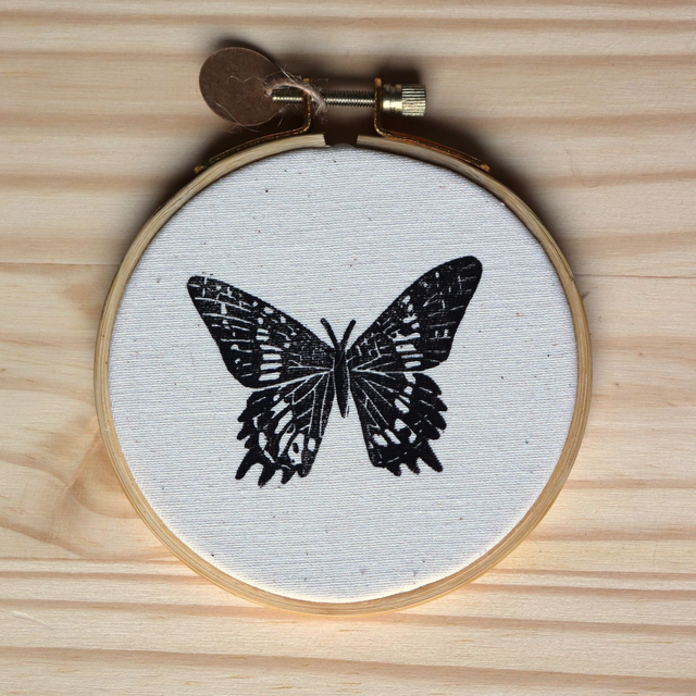 Cercle de broderie Papillon 10cm