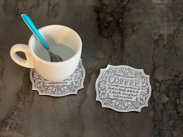 Sous-tasses effet "cuir vieilli", simili-cuir, la paire