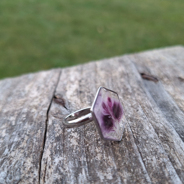 Bague argentée hexagonale ⬡ Pélargonium