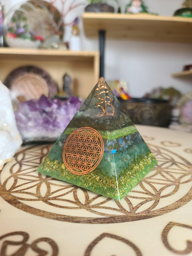 Pyramide Sérénité 8cm